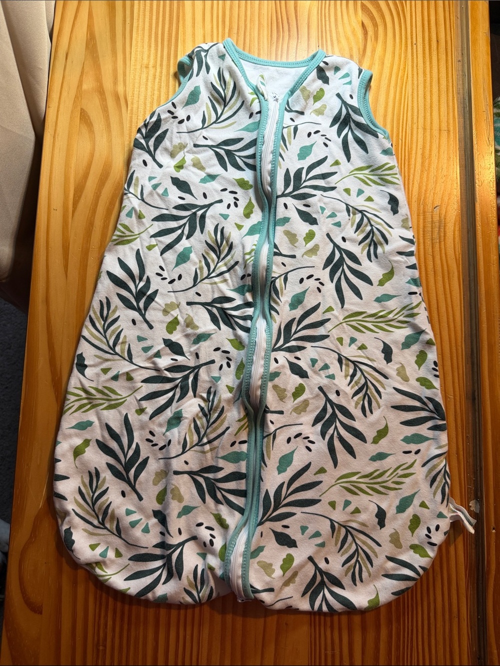 Cute Castle Baby Sleep Sack Wearable Blanket Leaf Print Size M 6-12 Months